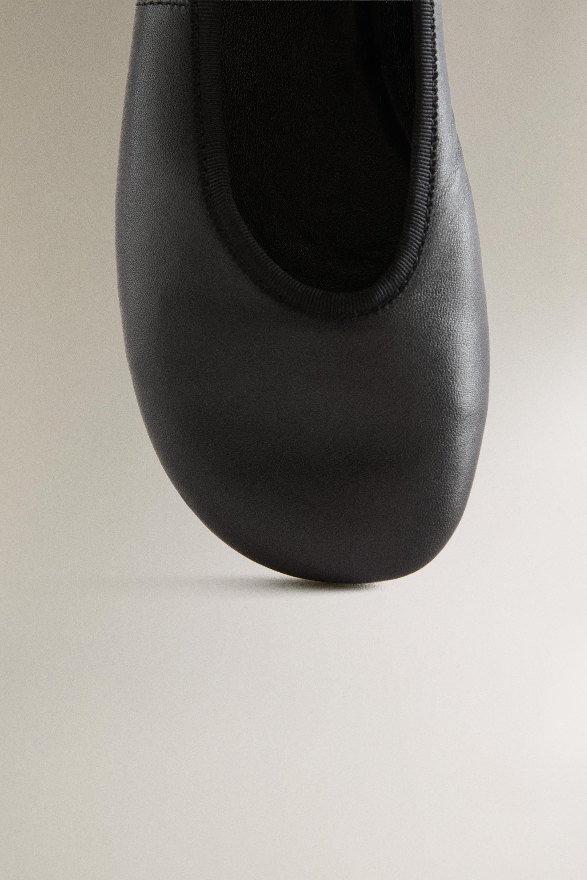 FLEXIBLE LEATHER BALLET FLATS